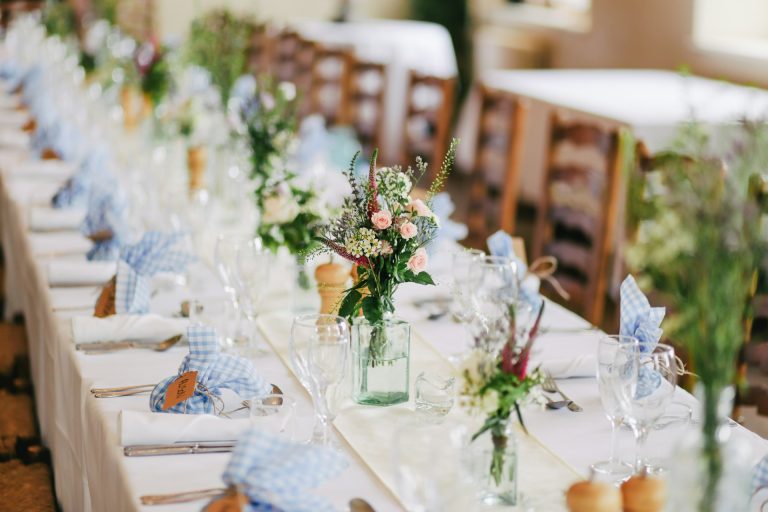 Budget-Friendly Wedding Planning: How to Say ‘I Do’ Without Breaking the Bank